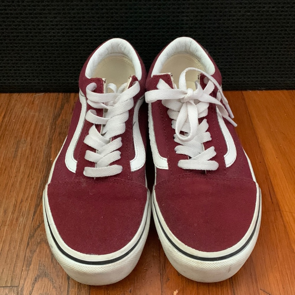 Vans maroon